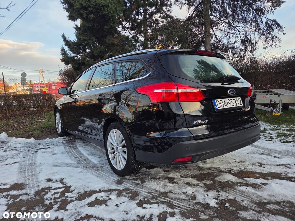 Ford Focus 1.5 TDCi Black Edition - 4
