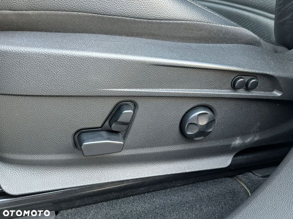 Alfa Romeo Stelvio - 10