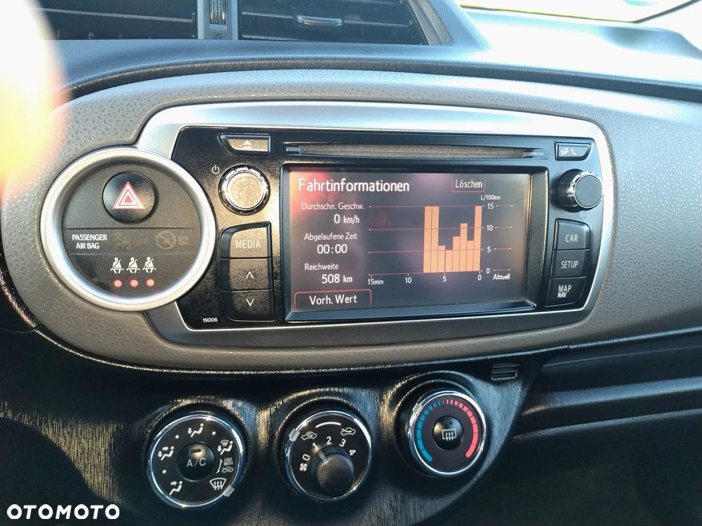 Toyota Yaris 1.0 VVT-i Launch Edition - 17