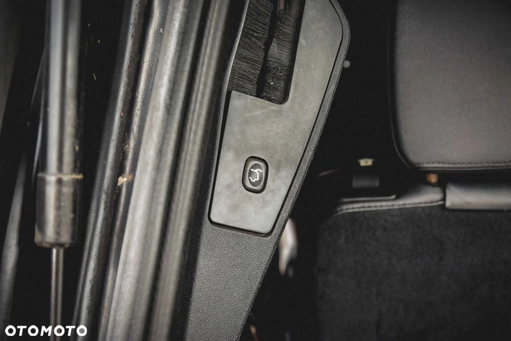 Dodge Grand Caravan 3.6 R/T - 38