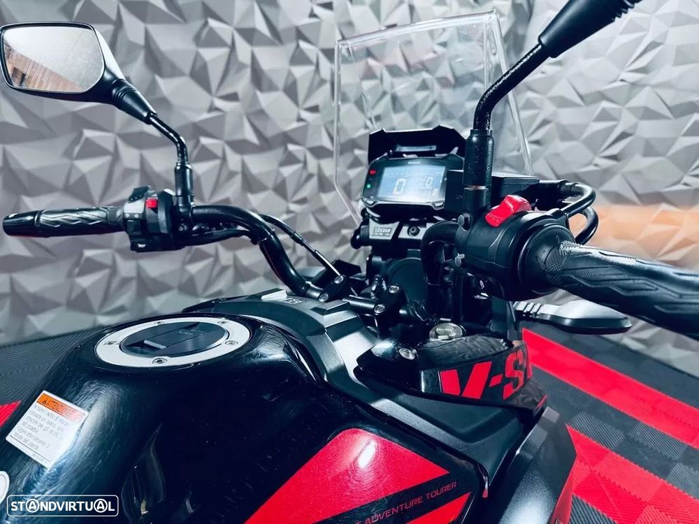 Suzuki V DL STROM 250 - 11