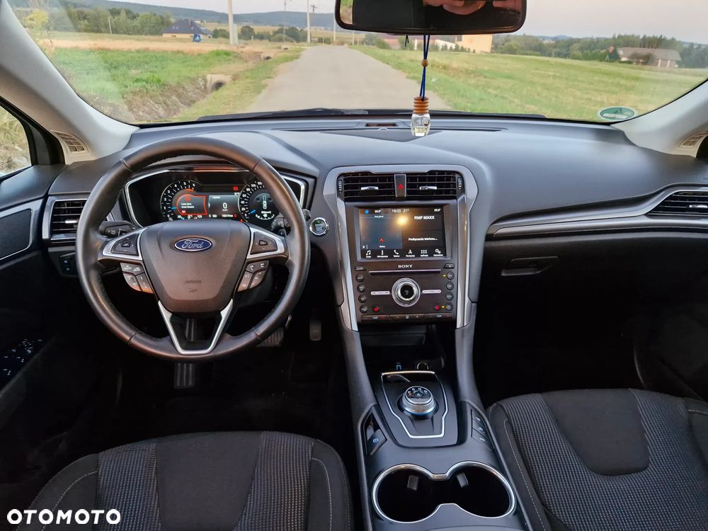 Ford Mondeo 2.0 EcoBlue Titanium - 19