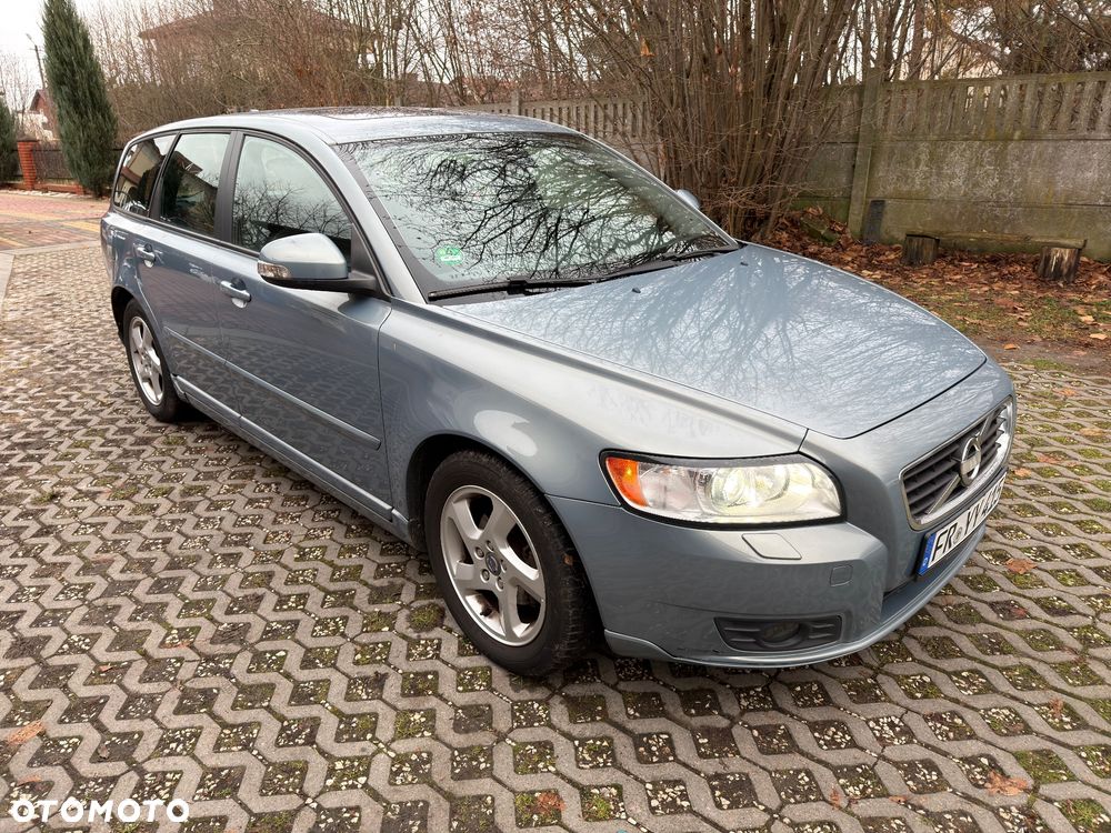 Volvo V50 DPF D2 Momentum - 1