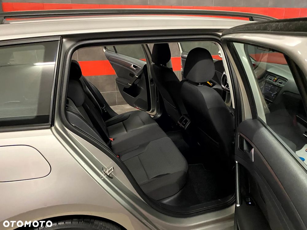 Volkswagen Golf 1.6 TDI BMT Highline - 22