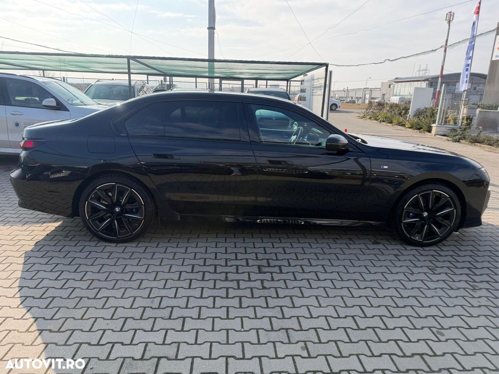 BMW i7 eDrive50 - 6
