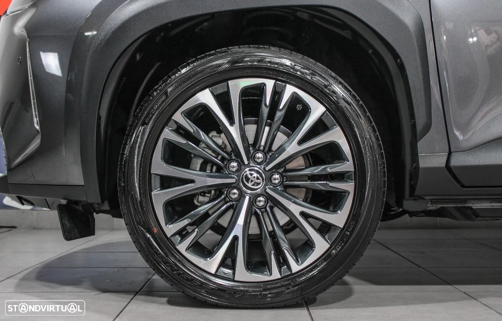 Toyota Yaris Cross 1.5 HDF Luxury - 16