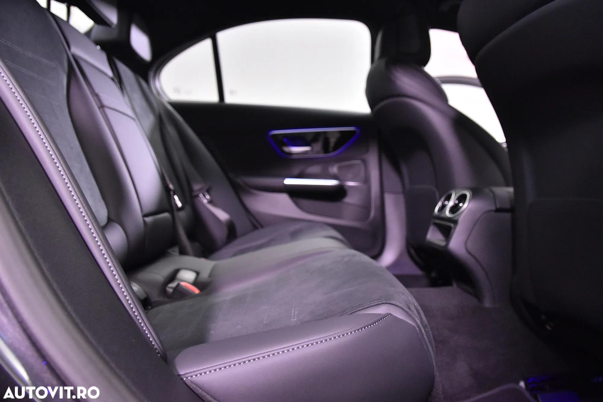 Mercedes-Benz C 220 d 9G-TRONIC AMG Line - 12
