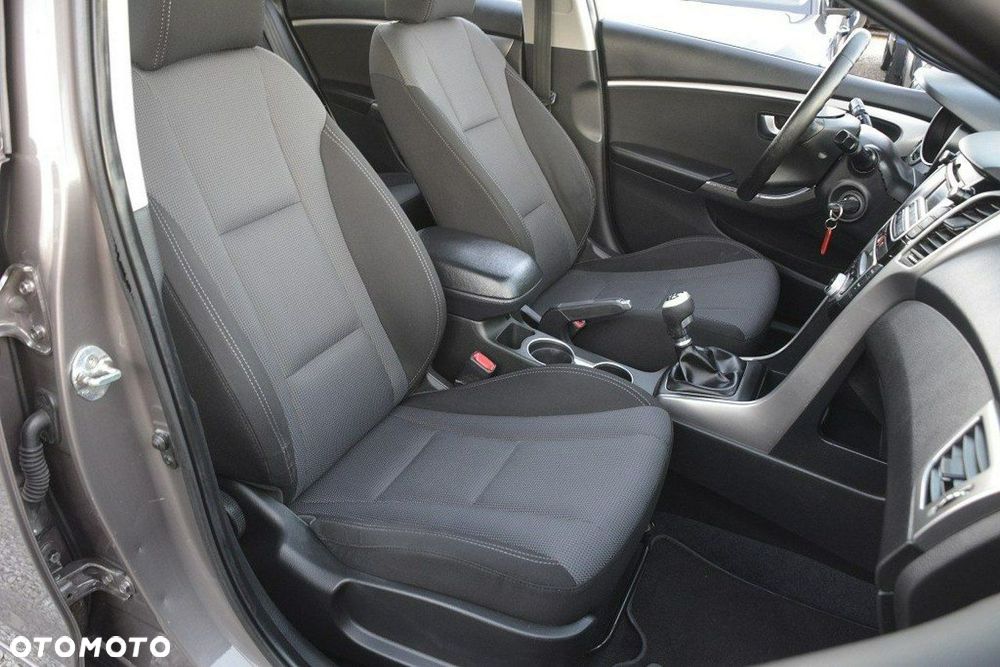 Hyundai i30 1.4 Comfort - 19