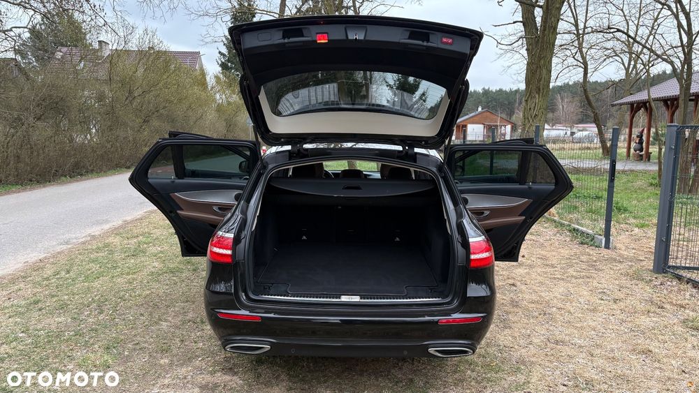 Mercedes-Benz Klasa E 220 d 4-Matic 9G-TRONIC - 15