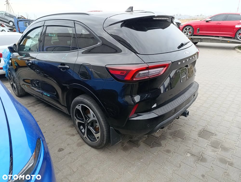 Ford Kuga 2.0 EcoBoost 4x4 Titanium - 3