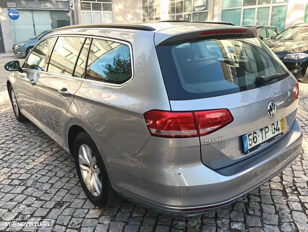 VW Passat Variant 1.6 TDI Highline - 18