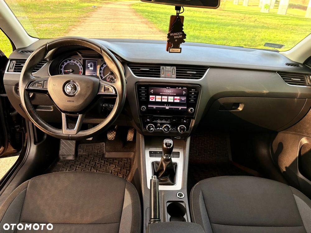 Skoda Octavia ver-1-6-tdi-scr-ambition - 7