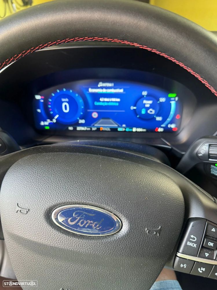 Ford Kuga 2.5 FHEV ST-Line - 17