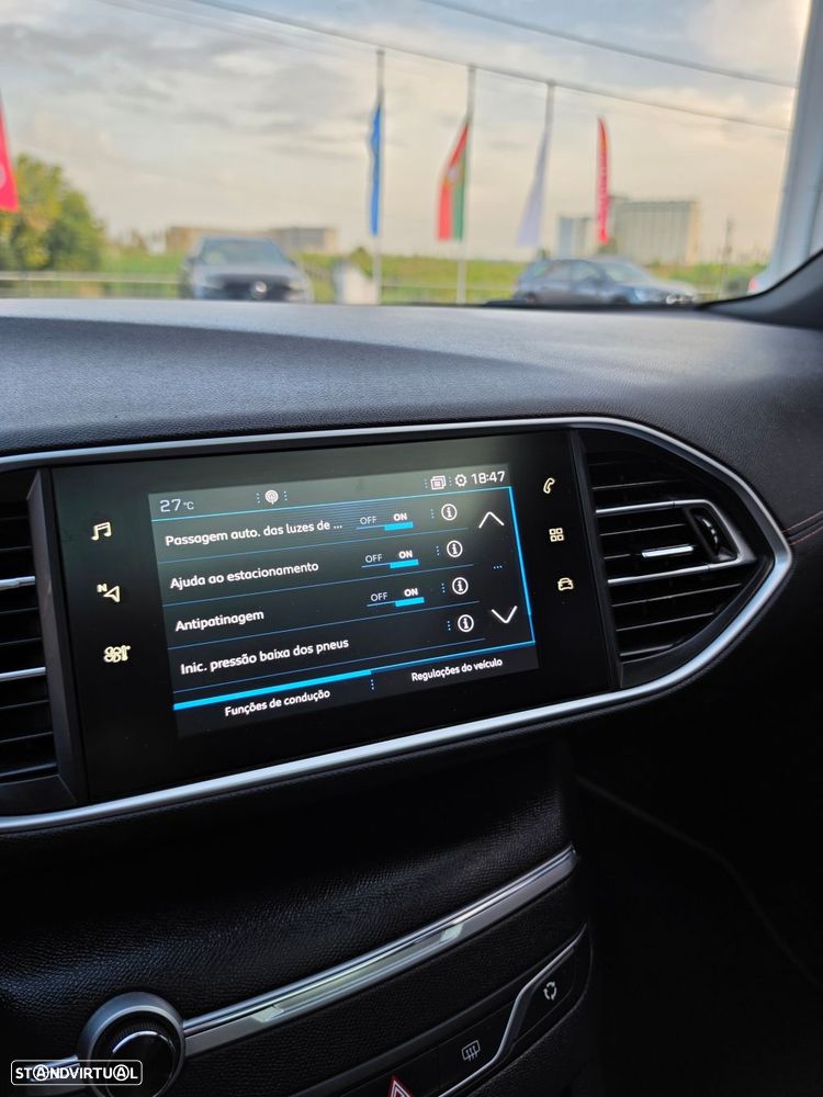 Peugeot 308 SW 1.5 BlueHDi GT Line EAT8 - 54