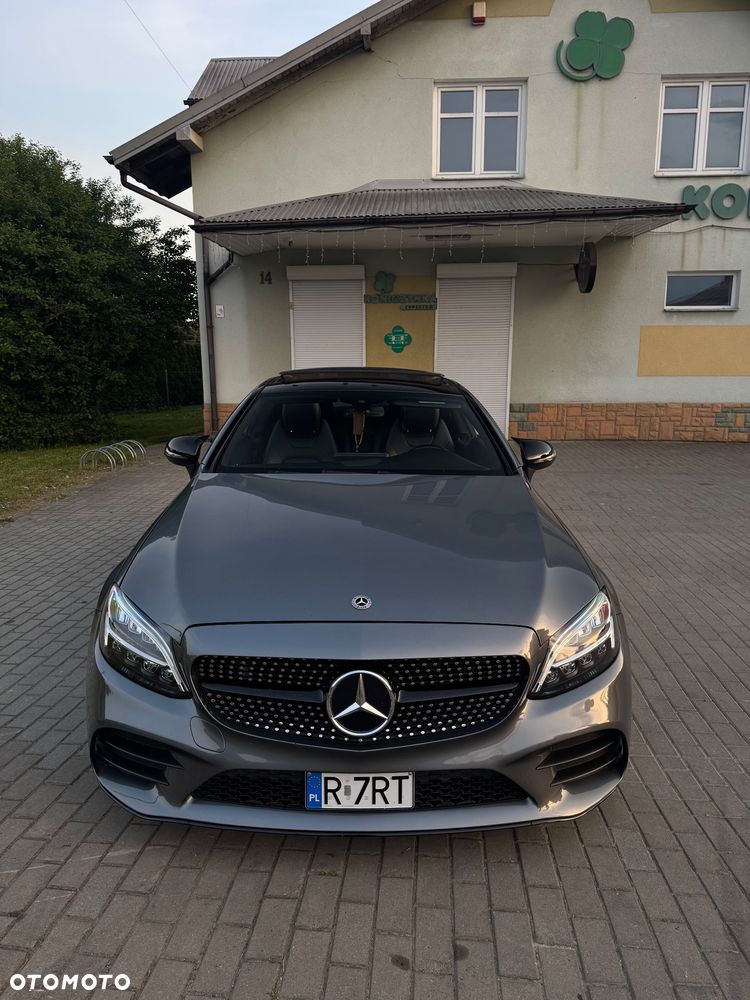 Mercedes-Benz Klasa C 300 9G-TRONIC - 15