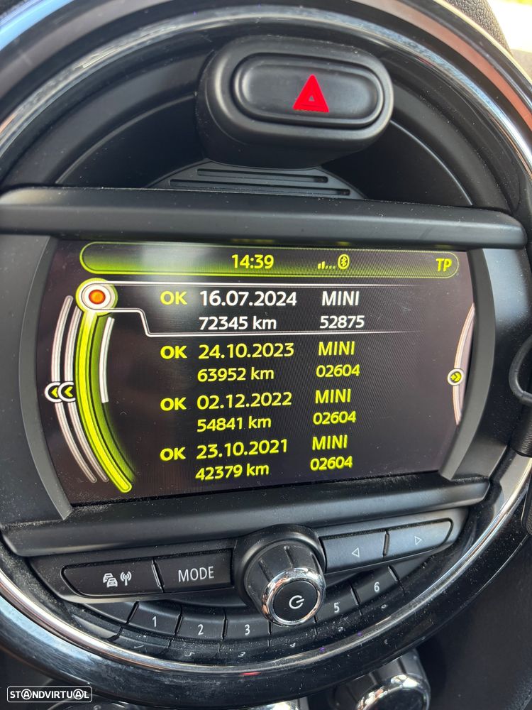 MINI 5 Portas Cooper D Auto - 15
