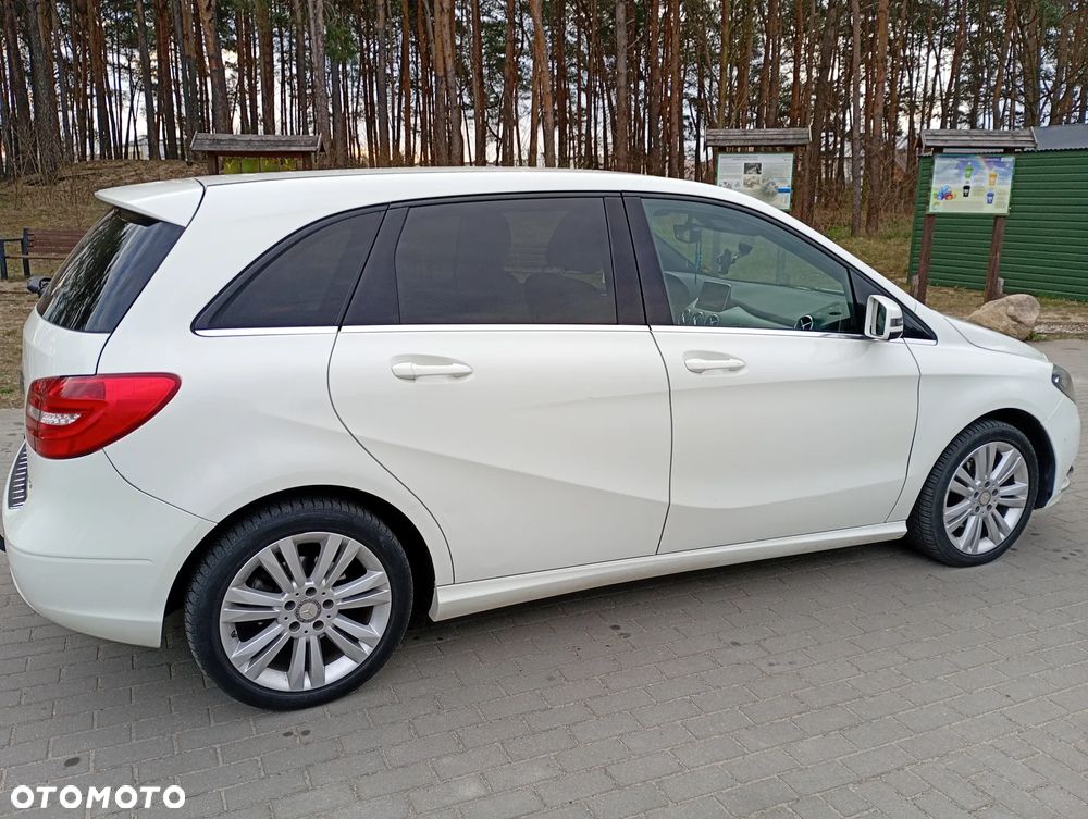 Mercedes-Benz Klasa B 180 CDI (BlueEFFICIENCY) - 9