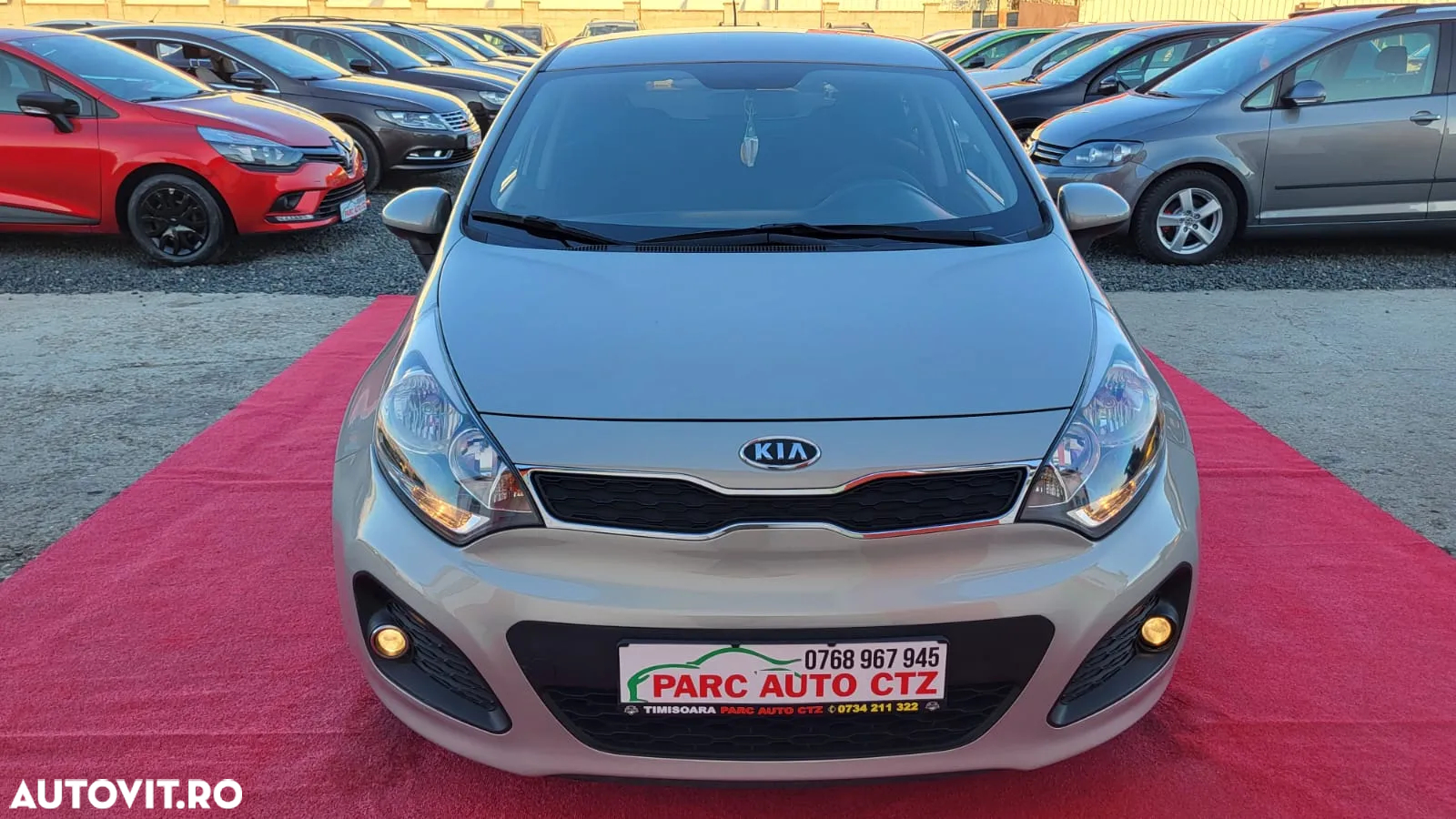 Kia Rio - 33