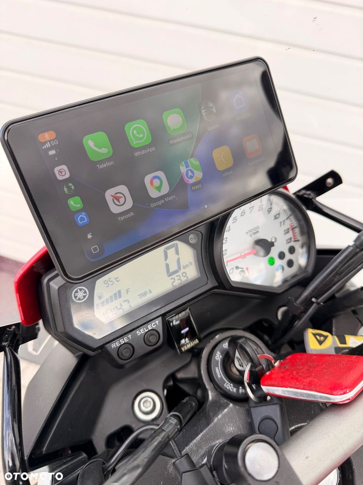 Yamaha FZ8 - 8