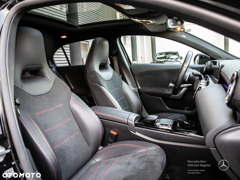 Mercedes-Benz Klasa A 220 d AMG Line 8G-DCT - 6