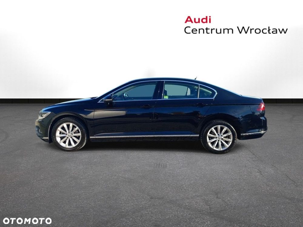 Volkswagen Passat - 2