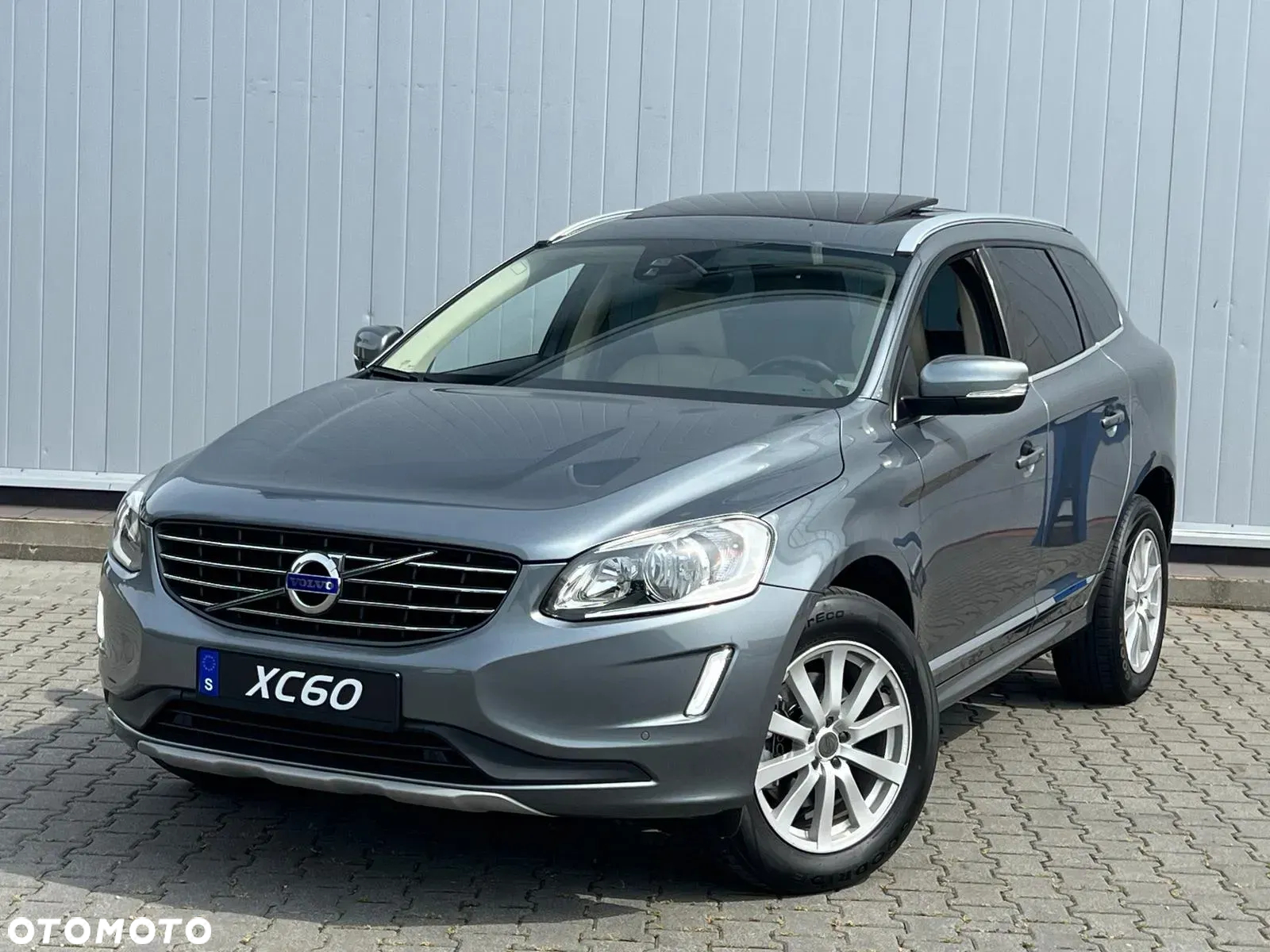 Volvo XC 60 2.4D AWD Summum - 24