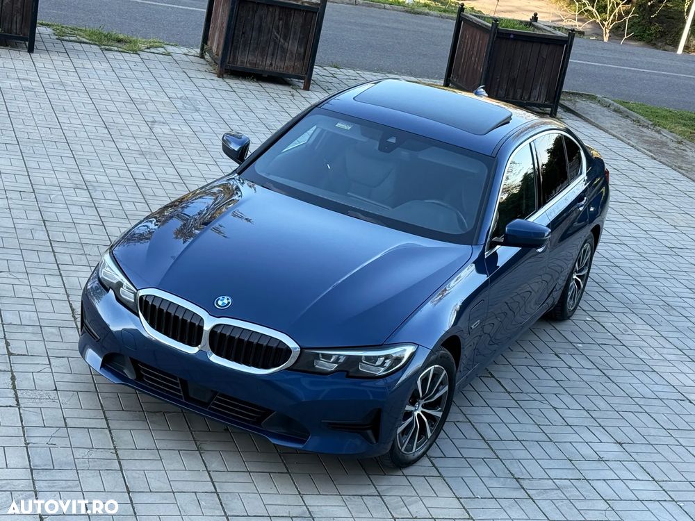 BMW Seria 3 320e Aut. Sport Line - 11