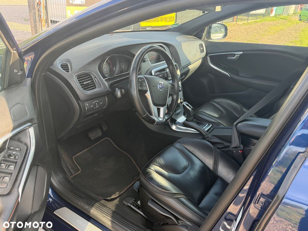 Volvo V40 D4 Geartronic Ocean Race - 9