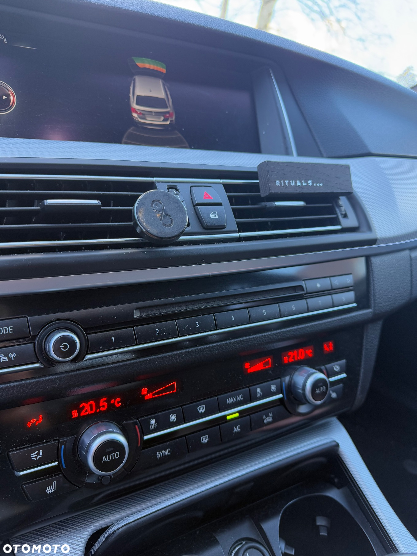 BMW Seria 5 520d Touring M Sport Edition - 16