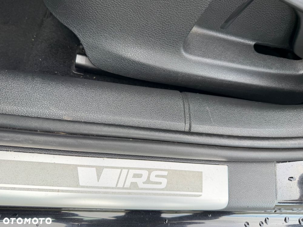 Skoda Octavia 2.0 TDI DSG RS - 25
