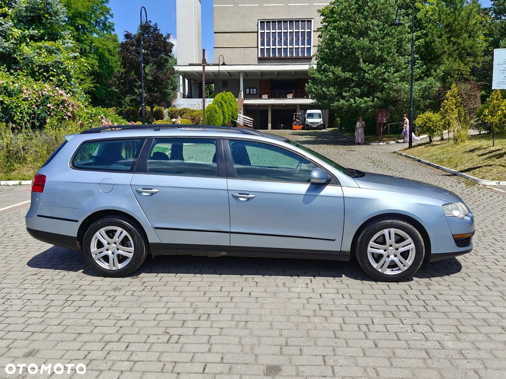 Volkswagen Passat 1.6 Comfortline - 3