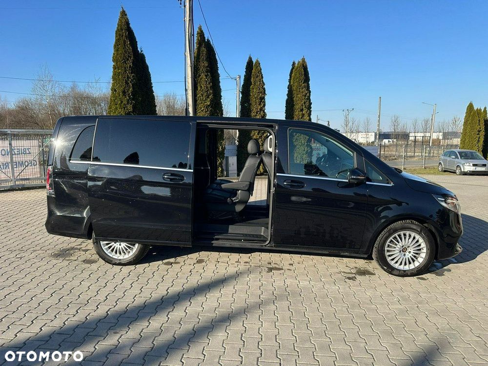 Mercedes-Benz Klasa V - 7