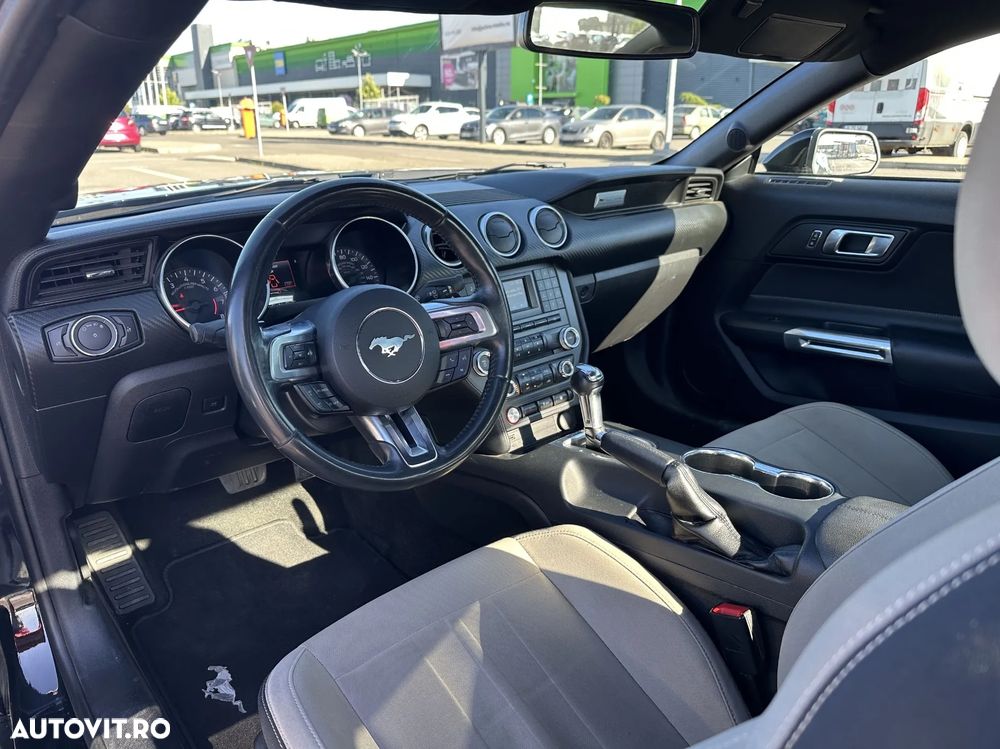Ford Mustang 2.3 Eco Boost Aut. - 3