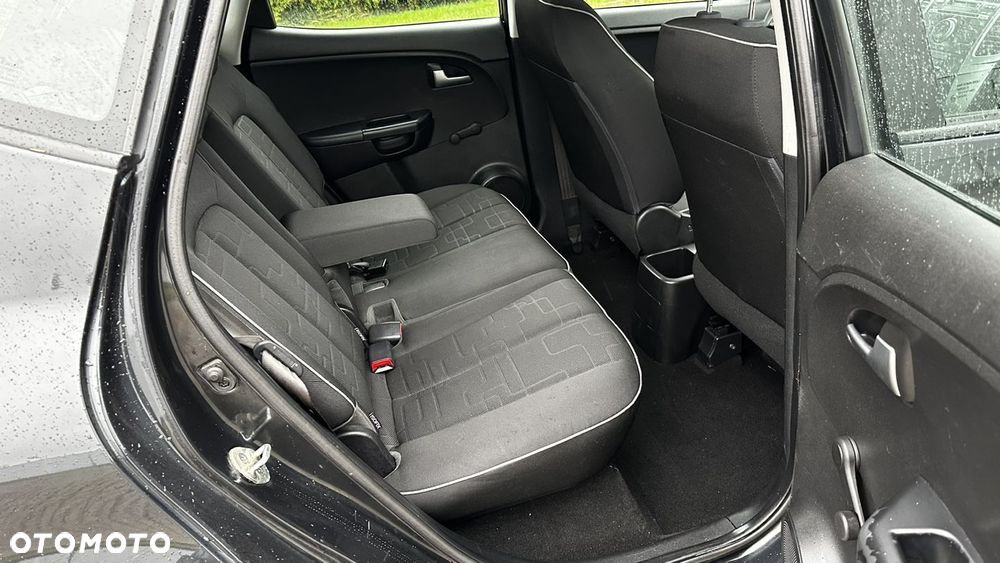 Kia Venga 1.4 CVVT Dream Team Edition - 10