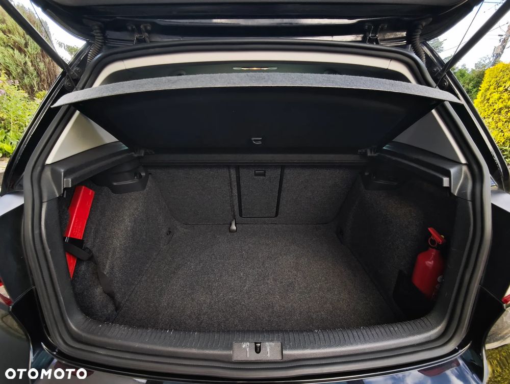 Volkswagen Golf 1.6 TDI DPF BlueMotion Technology DSG Comfortline - 9