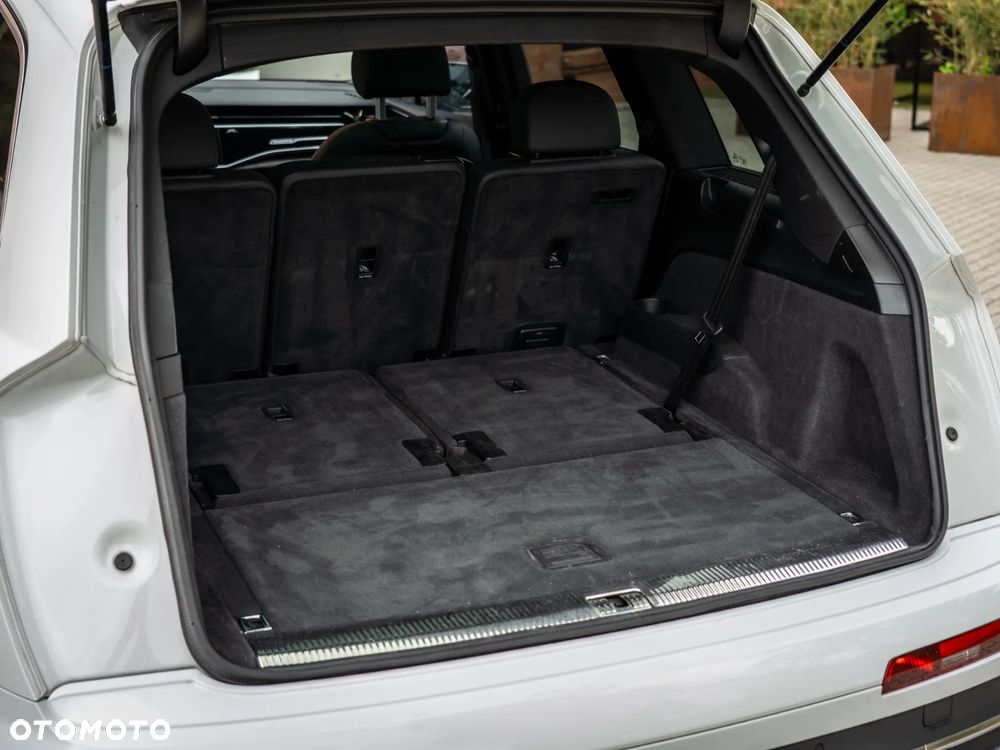 Audi Q7 - 25