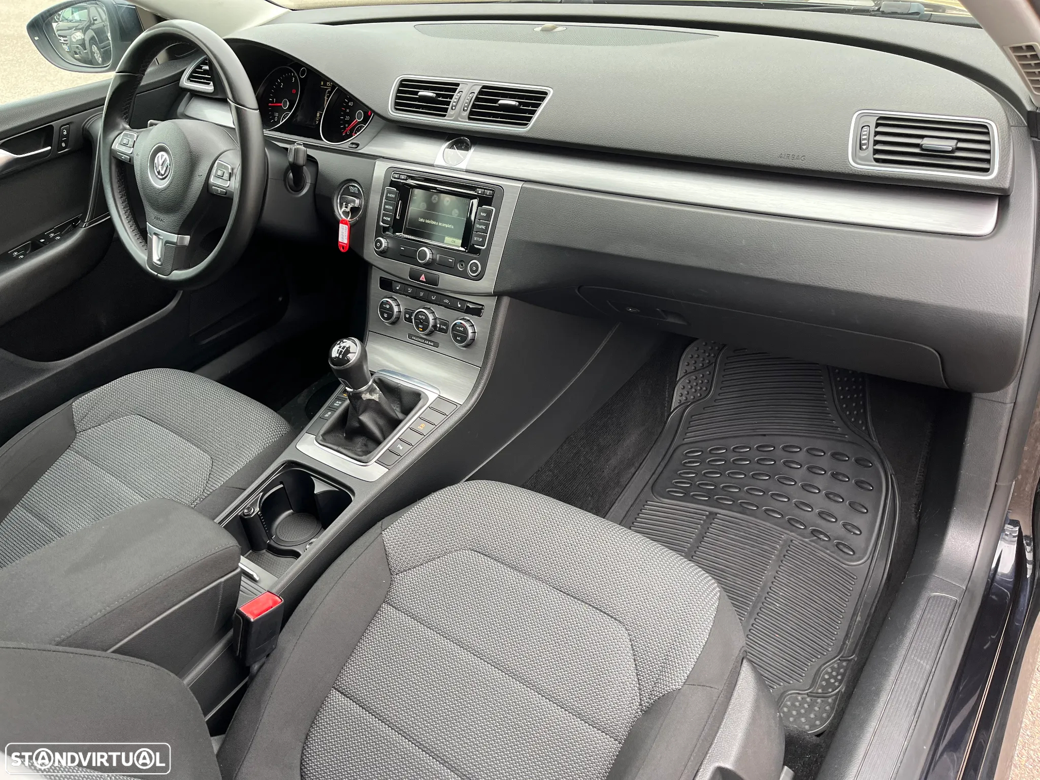 VW Passat Variant 1.6 TDI BlueMotion Highline - 19
