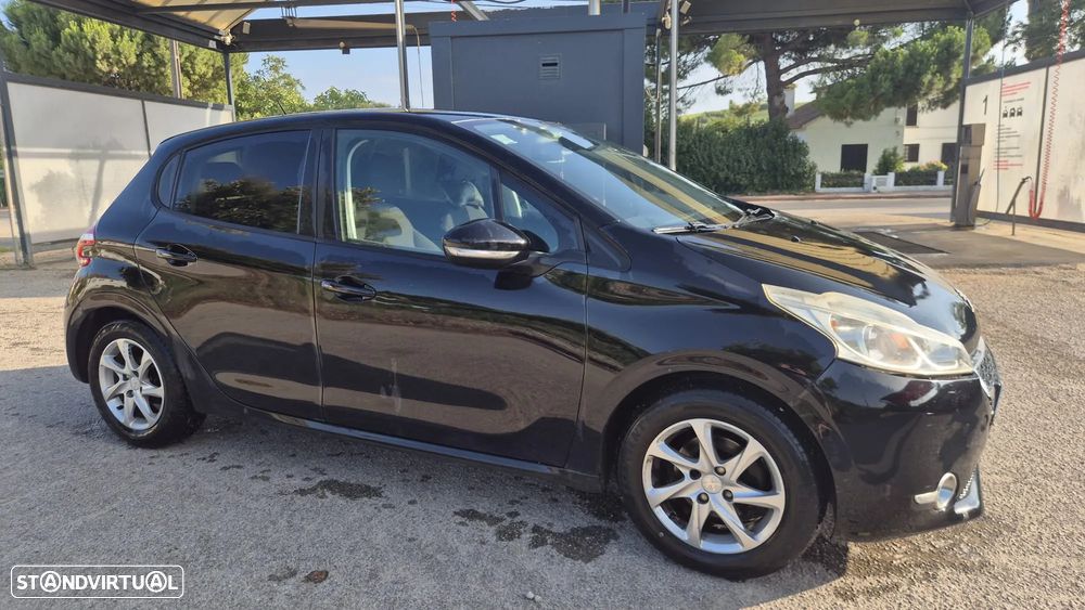 Peugeot 208 1.4 HDi Active - 3