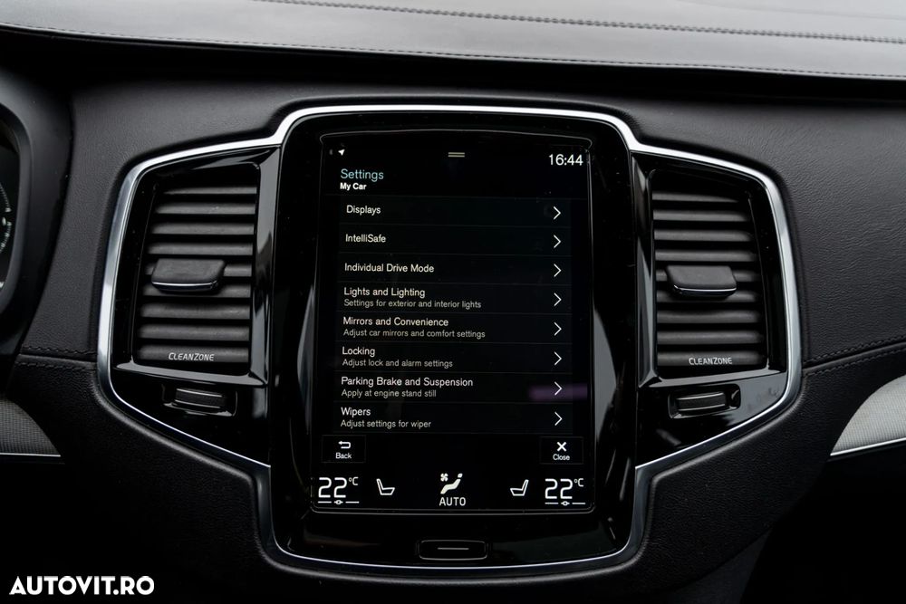 Volvo XC 90 T8 Twin Engine AWD Inscription - 34