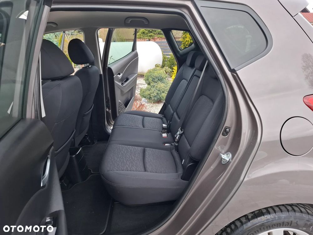 Hyundai ix20 1.4 Edition 20 - 28