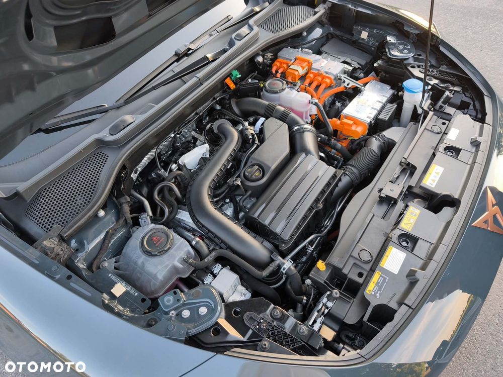 Cupra Formentor 1.5 e-Hybrid DSG - 18