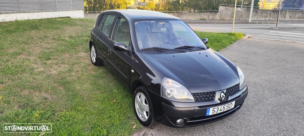 Renault Clio 1.2 16V Privilège - 3