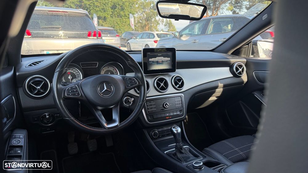 Mercedes-Benz CLA 180 d Shooting Brake Urban - 10