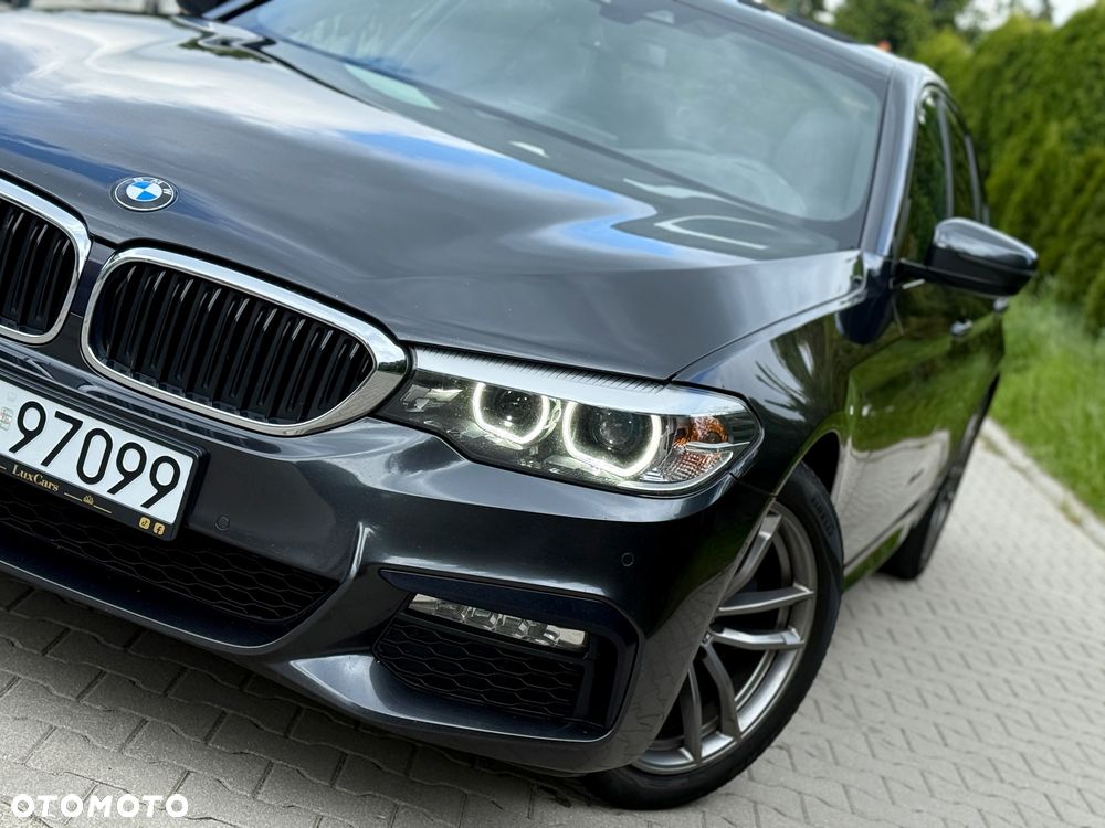 BMW Seria 5 520d M Sport - 4