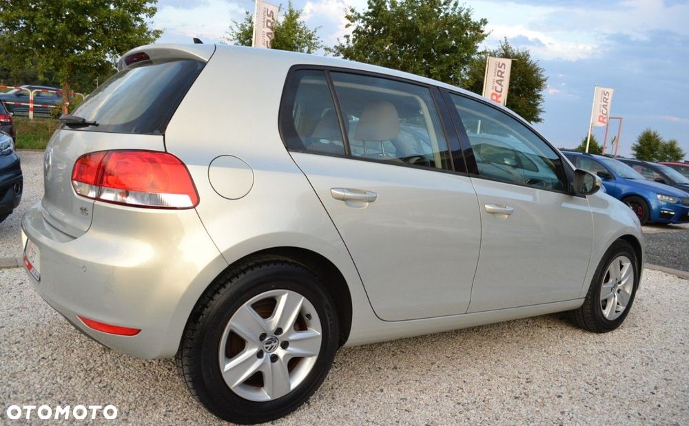 Volkswagen Golf - 15