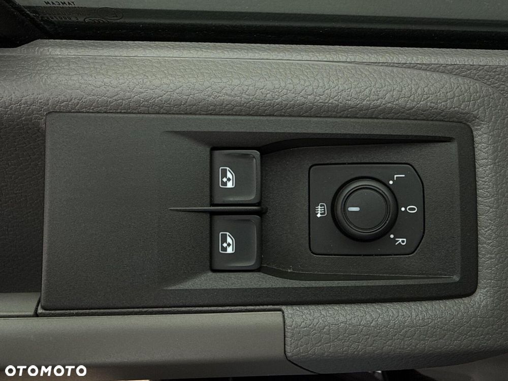Volkswagen Crafter Furgon 4490 - 11