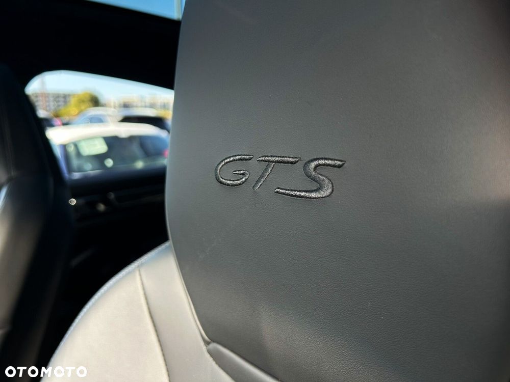 Porsche Cayenne GTS - 14