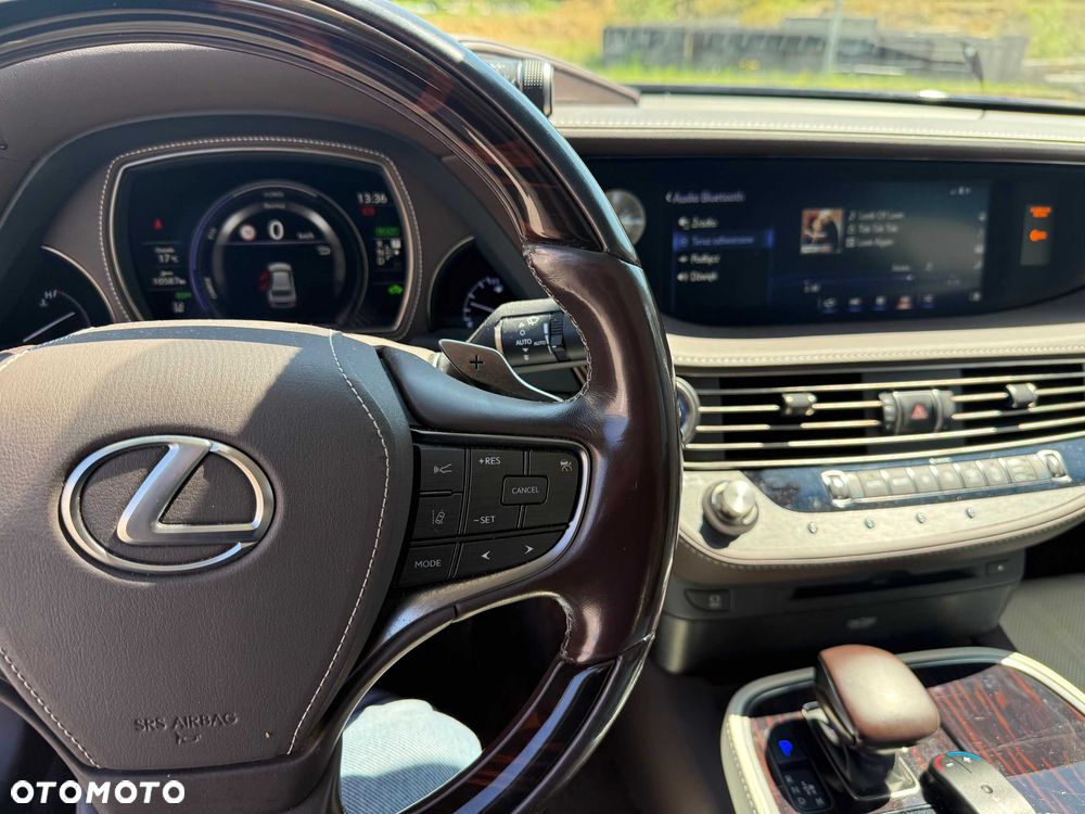 Lexus LS - 8