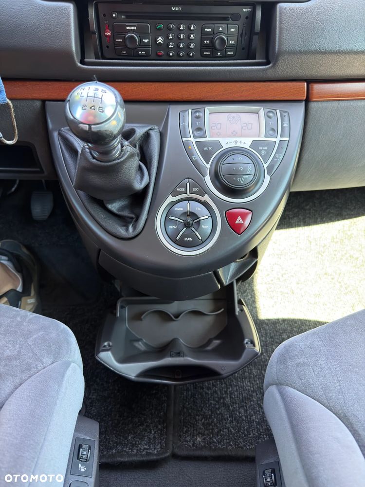 Citroën C8 2.0 HDi Exclusive - 2