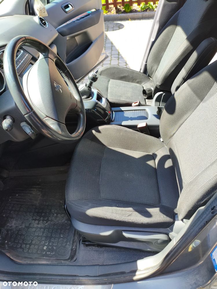 Peugeot 5008 2.0 HDi Family 7os - 10